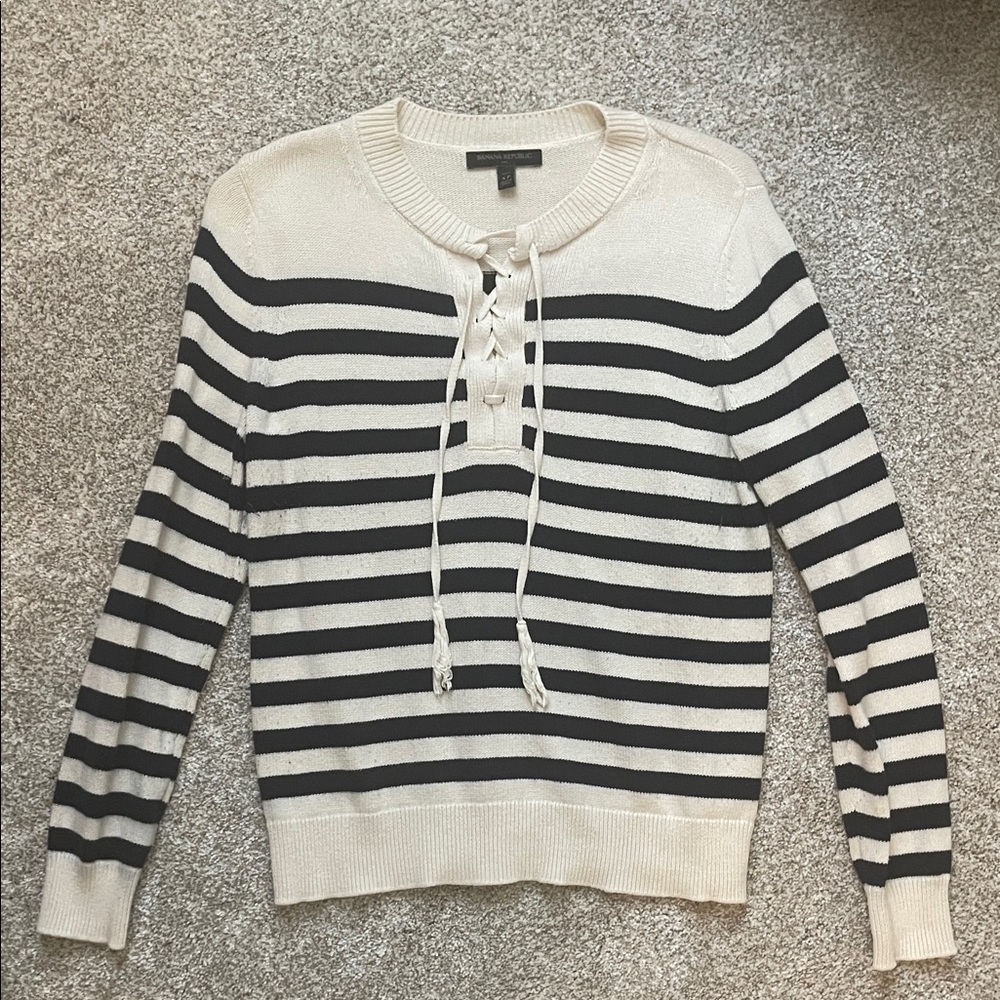 Banana Republic Blue and Cream Striped Sweater